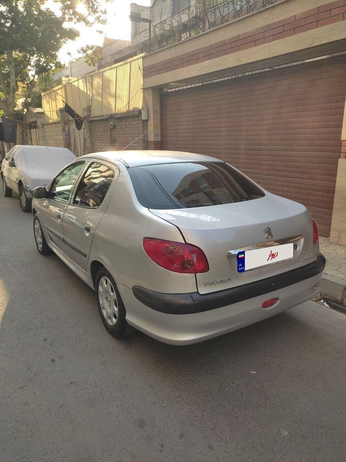 پژو ۲۰۶ صندوق دار v20 - 1388
