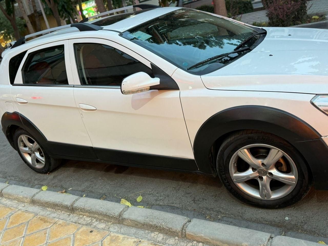 دانگ فنگ H30 کراس اتوماتیک - 1397