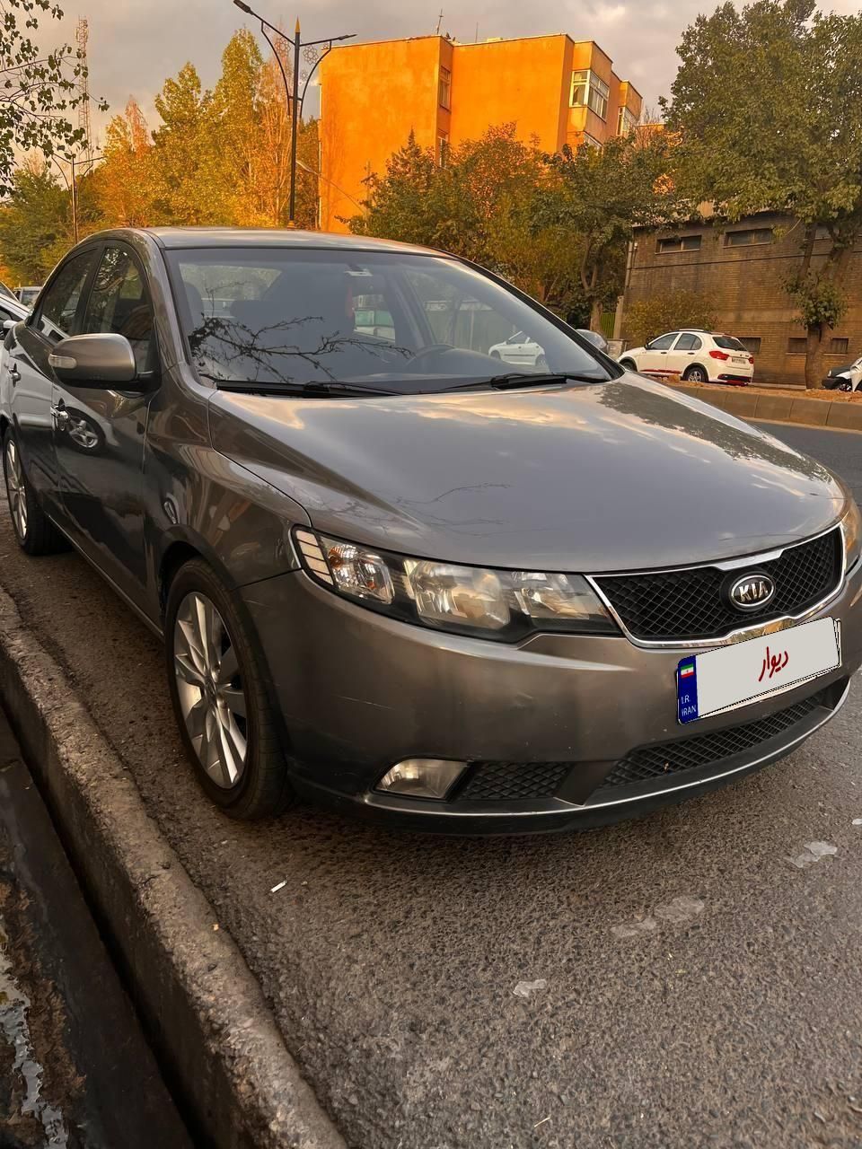 کیا سراتو 2.0 لیتر اتوماتیک GT لاین - 2010