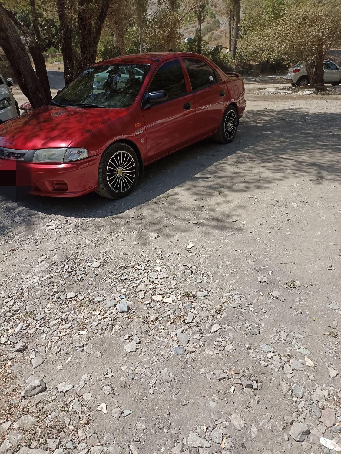 مزدا 323 F - 1379