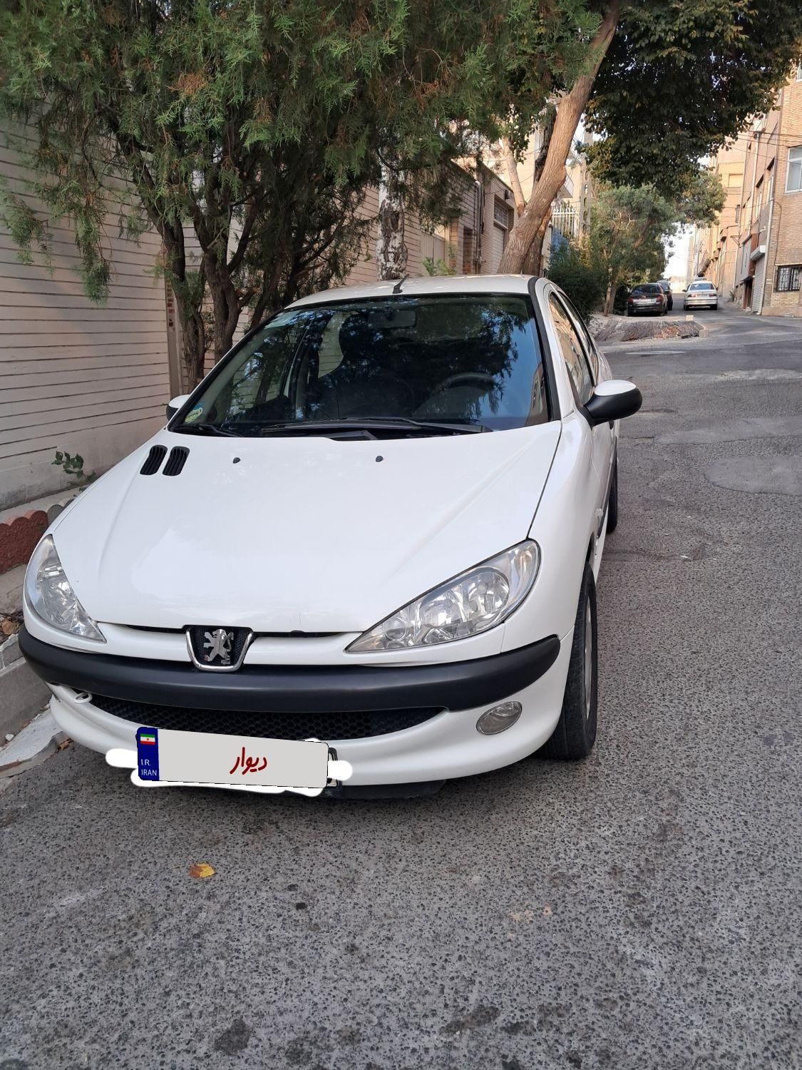 پژو ۲۰۶ صندوق دار v8 - 1395