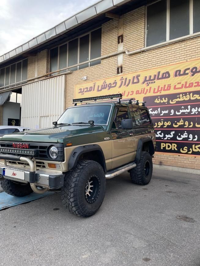 نیسان پاترول دو درب دنده‌ای - 2000