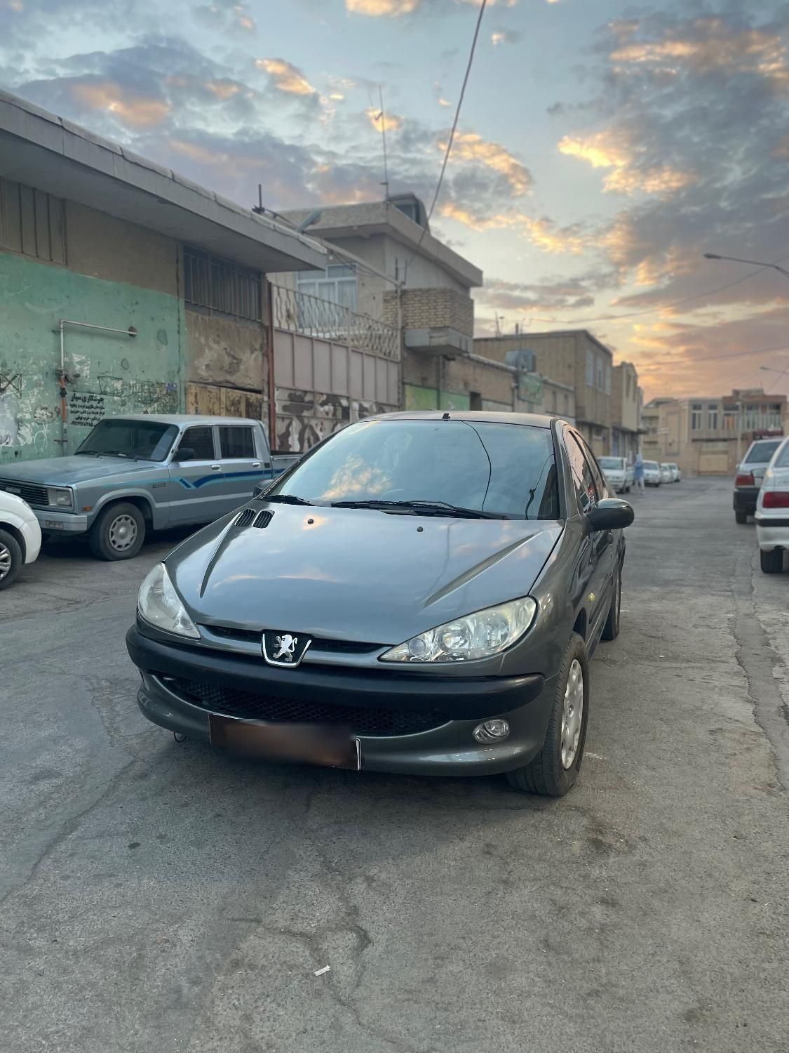 پژو ۲۰۶ صندوق دار v8 - 1390