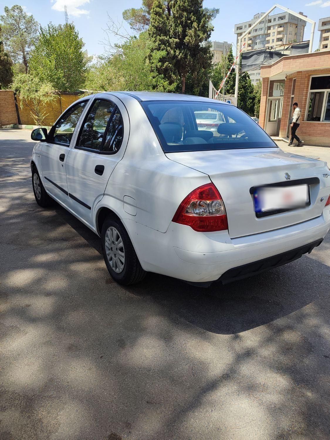 تیبا صندوق دار SX - 1399