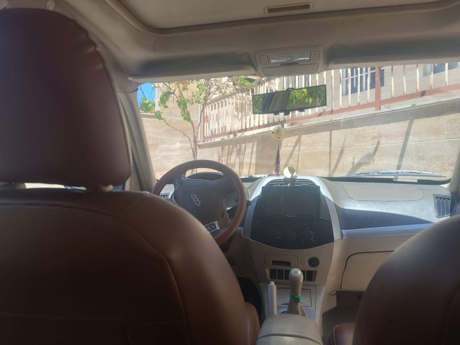 ام وی ام X33 دنده‌ای ساده - 1391
