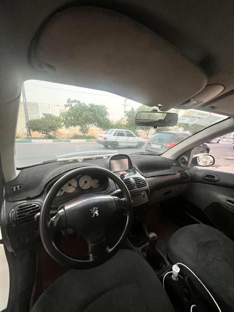 پژو ۲۰۶ صندوق دار v8 - 1390
