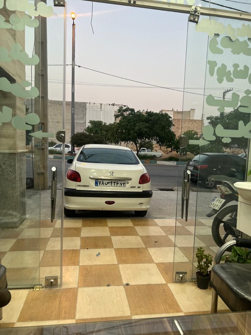 خودرو پژو، ۲۰۶ صندوق دار آگهی ann_19589219