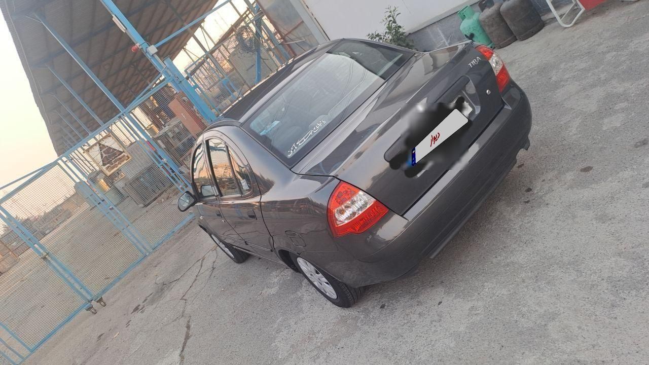 تیبا صندوق دار SX - 1400