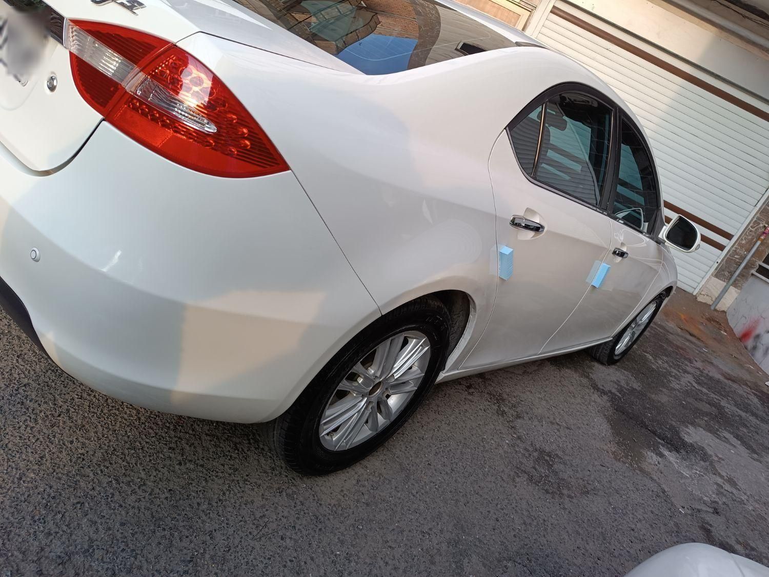 جک J5 اتوماتیک - 1393