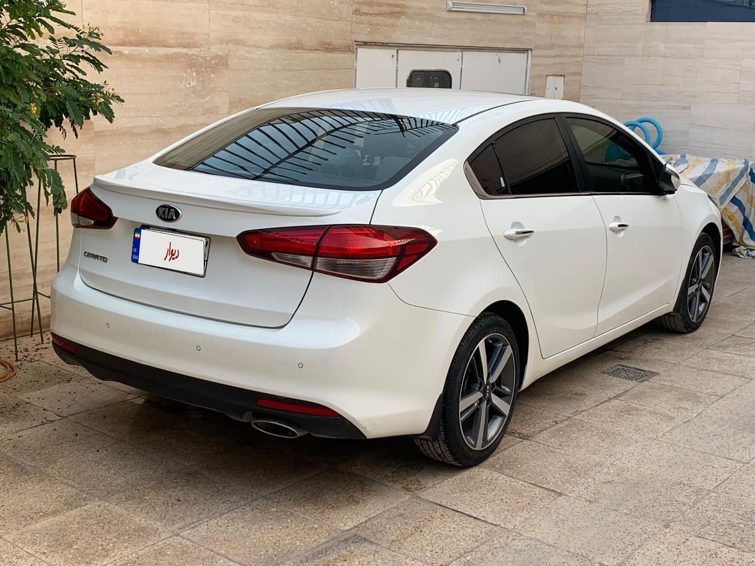 کیا سراتو 2.0 لیتر اتوماتیک GT لاین - 2017