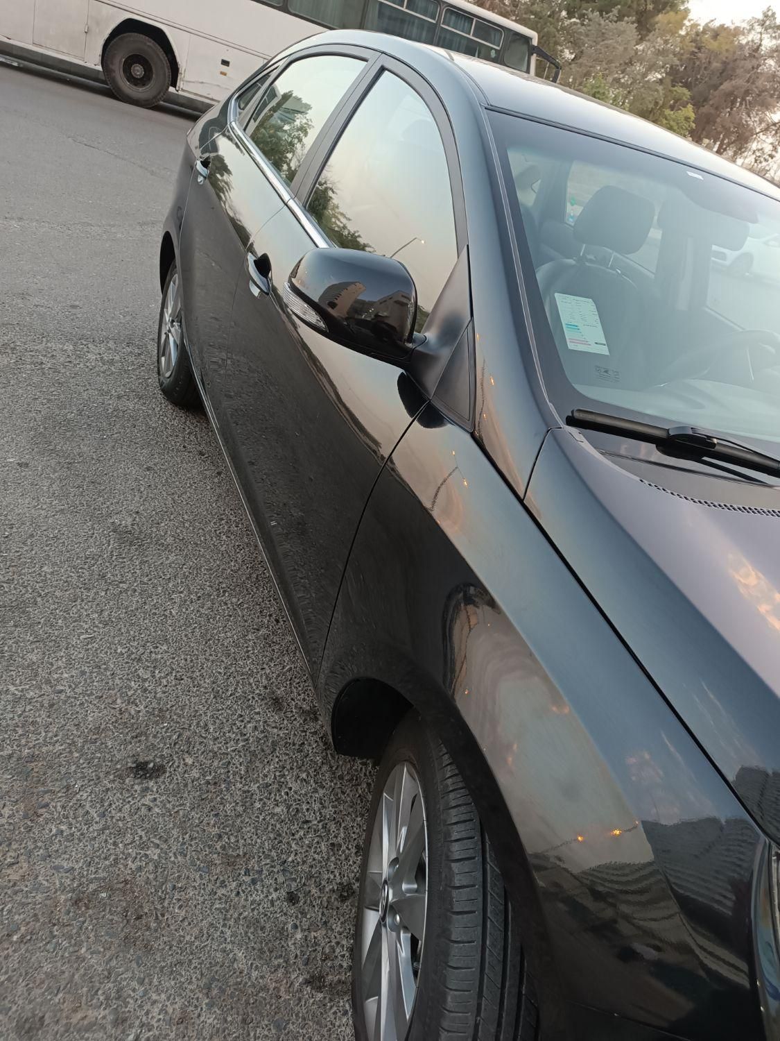 جک J4 اتوماتیک ساده - 1402