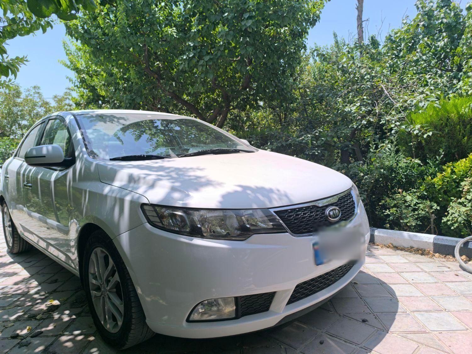 کیا سراتو 2.0 لیتر اتوماتیک GT لاین - 2016