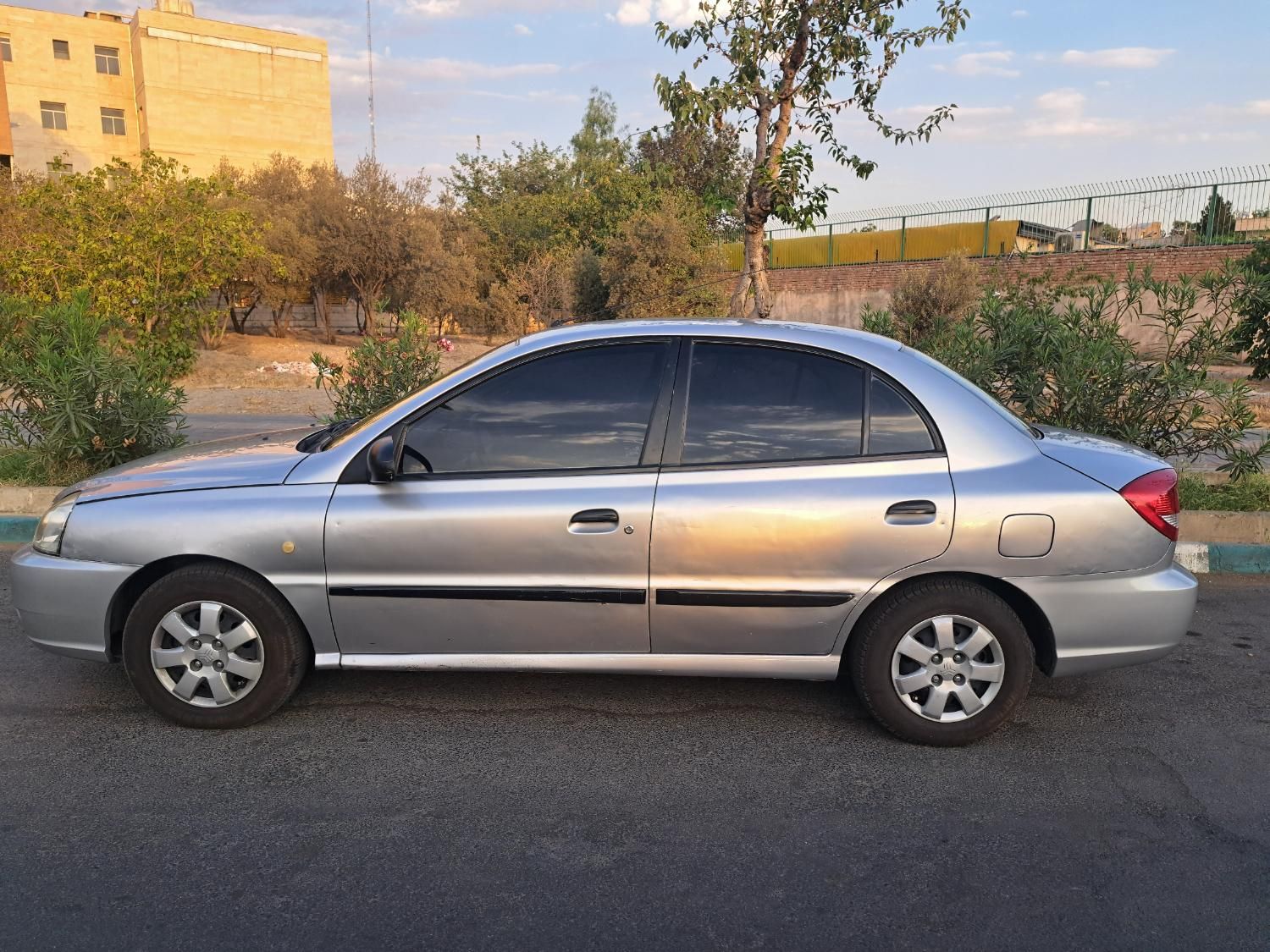 کیا ریو مونتاژ دنده ای LS - 1385