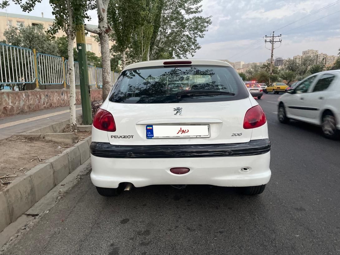 پژو 206 تیپ 2 - 1395