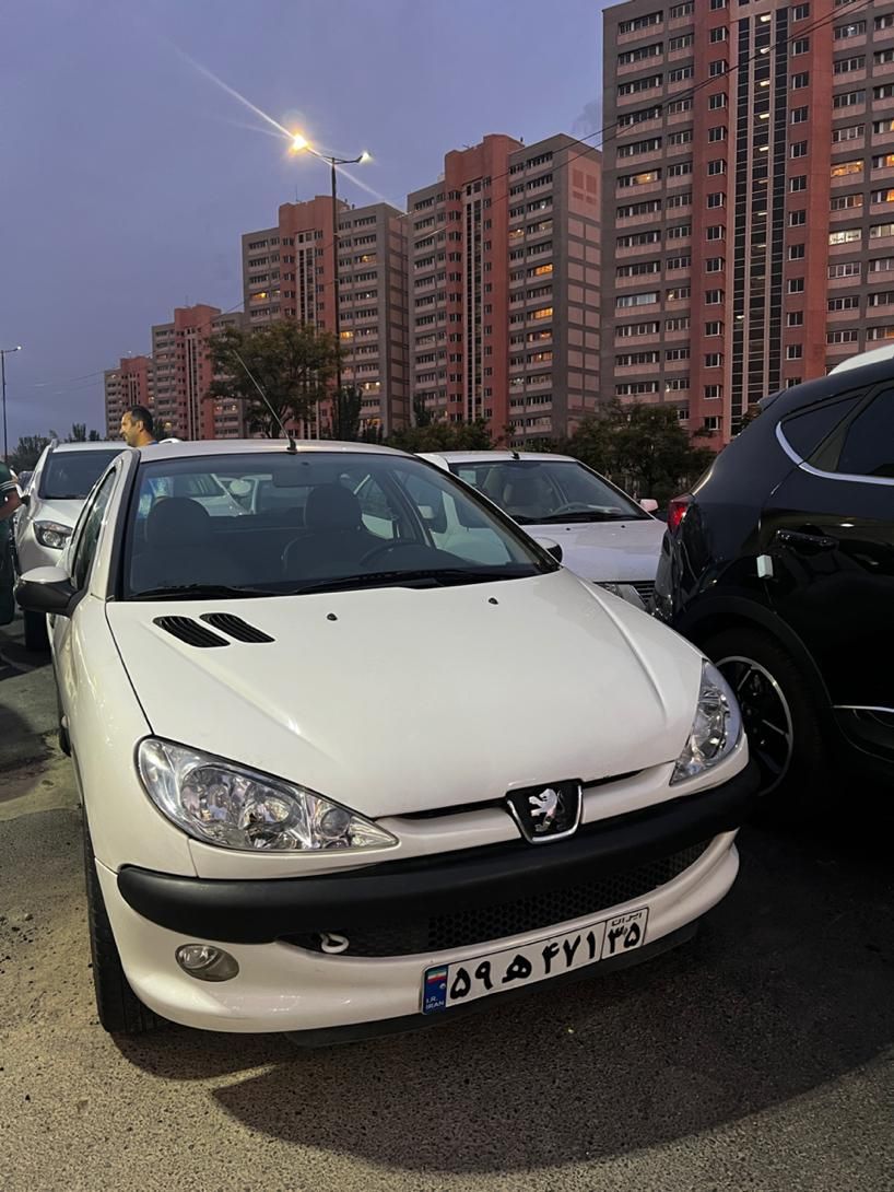 پژو ۲۰۶ صندوق دار v20 - 1390
