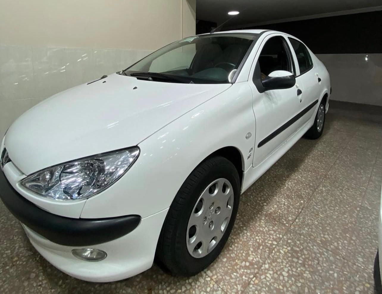 پژو ۲۰۶ صندوق دار v8 - 1397