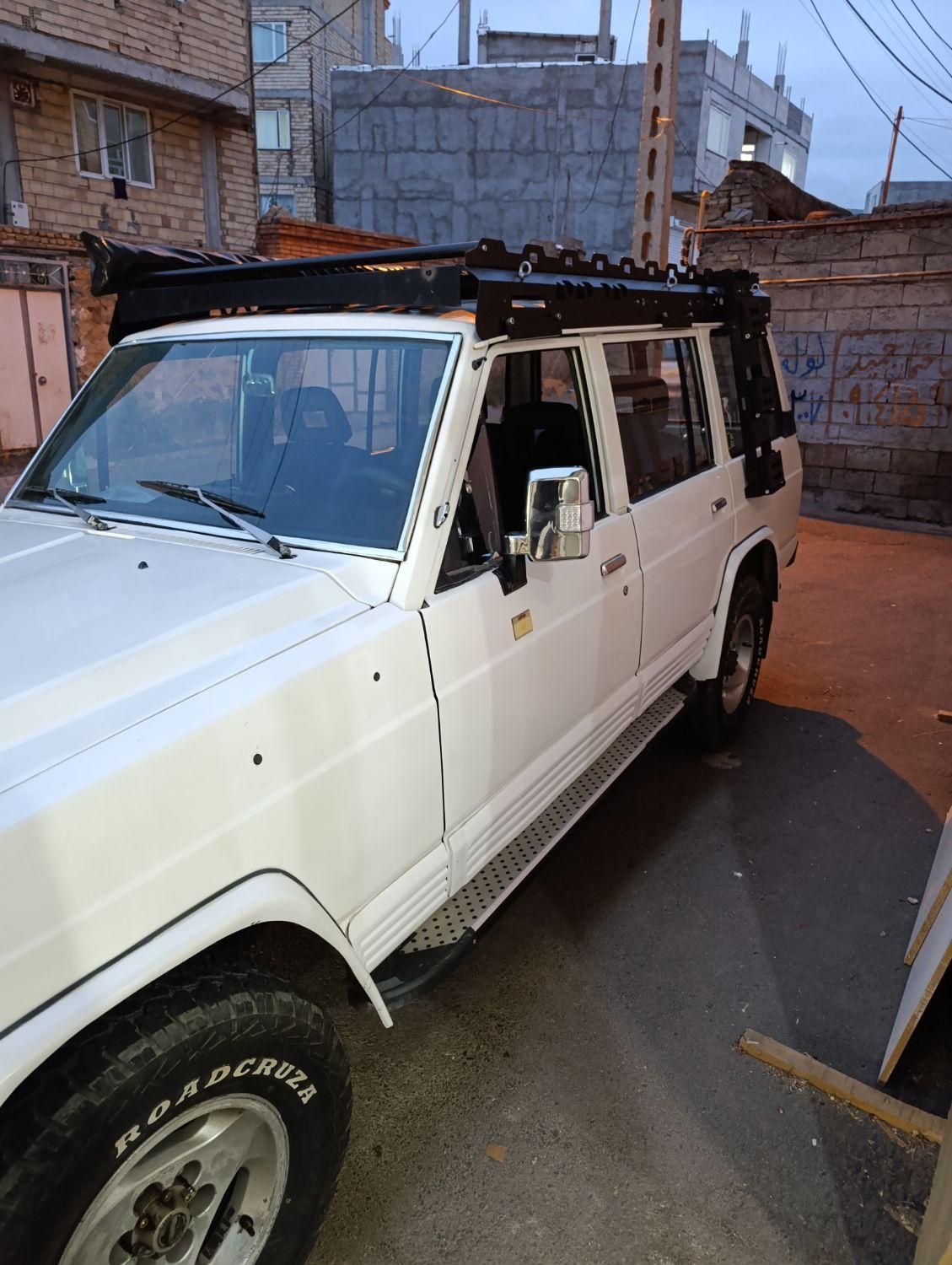 نیسان پاترول چهار درب 6 سیلندر - 1374