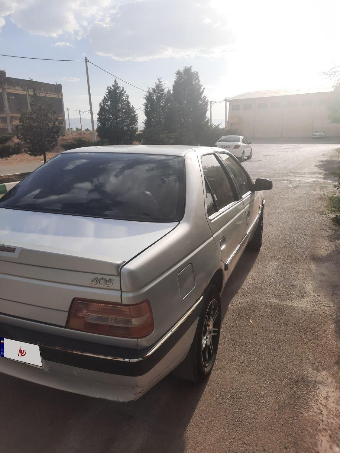 پژو 405 SLX بنزینی TU5 - 1391