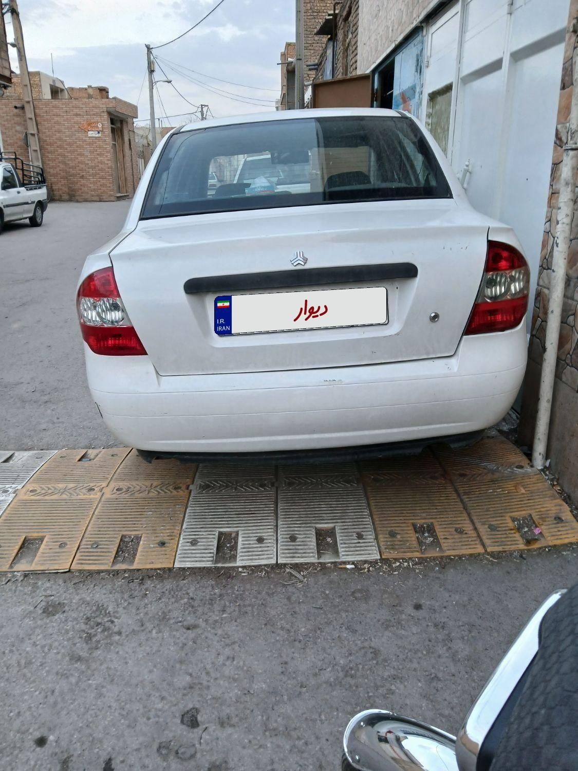 تیبا صندوق دار SX - 1393