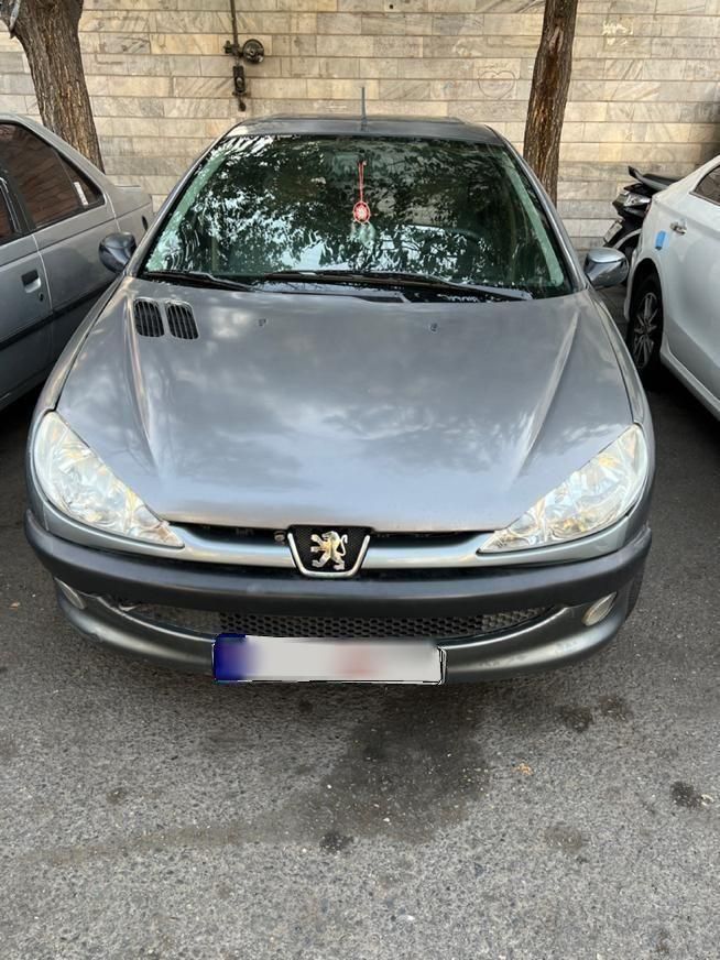 پژو ۲۰۶ صندوق دار v8 - 1385