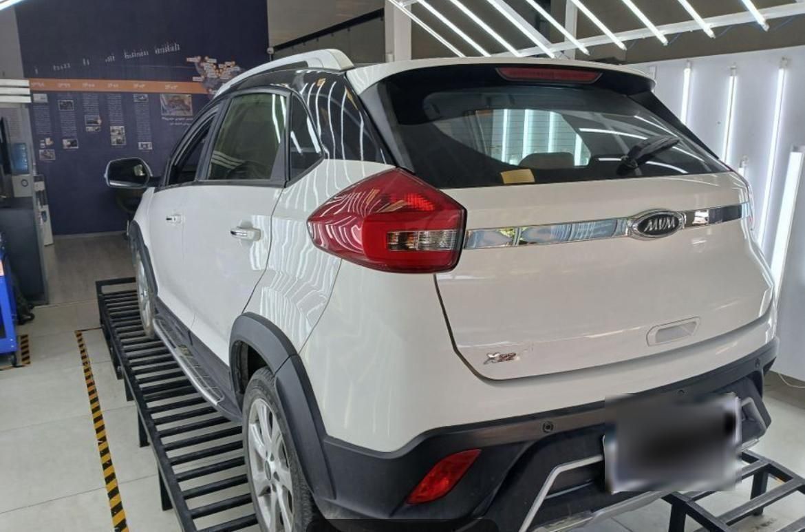 ام وی ام X22 اتوماتیک اسپرت اکسلنت - 1400