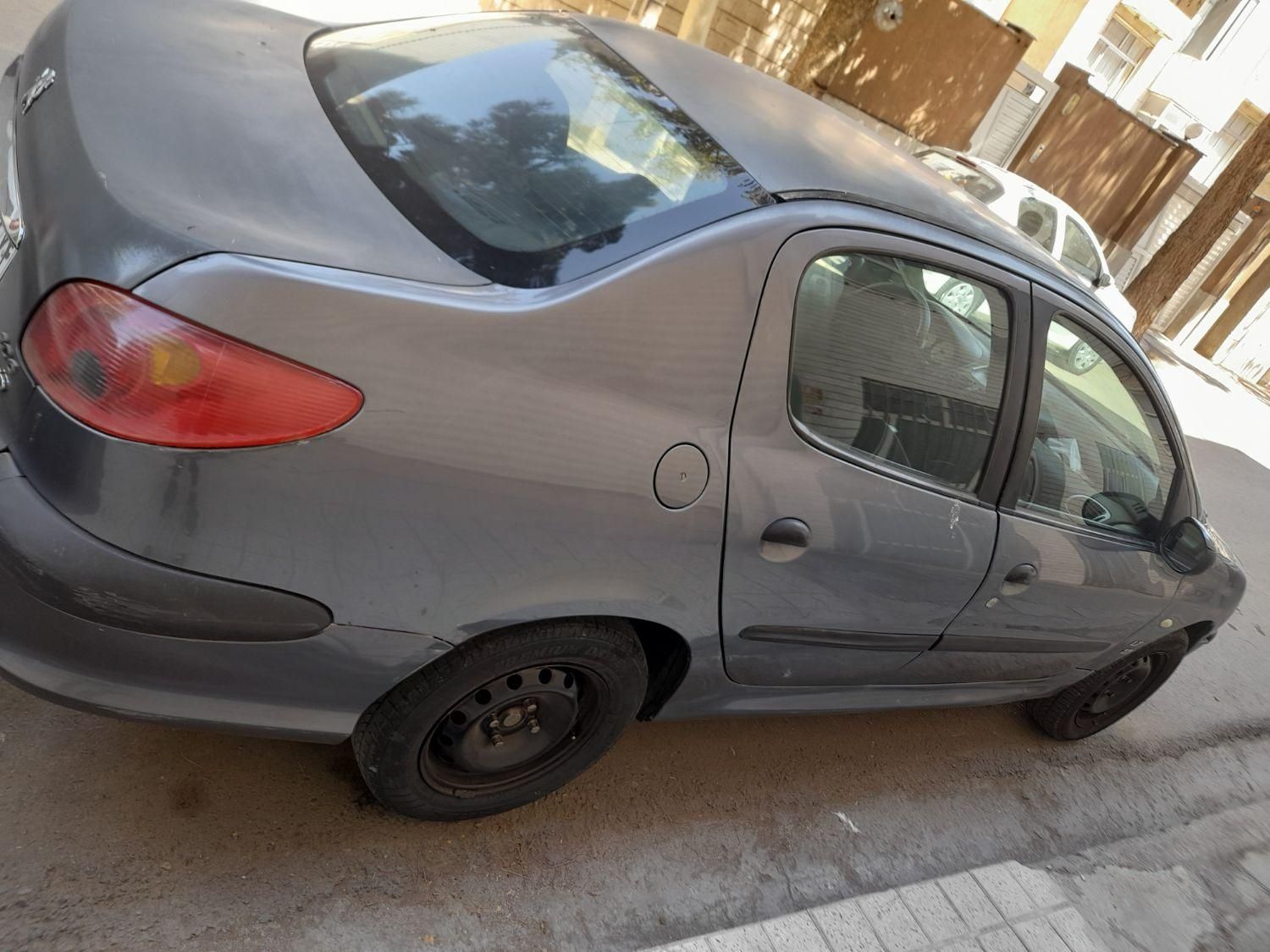 پژو ۲۰۶ صندوق دار v8 - 1389