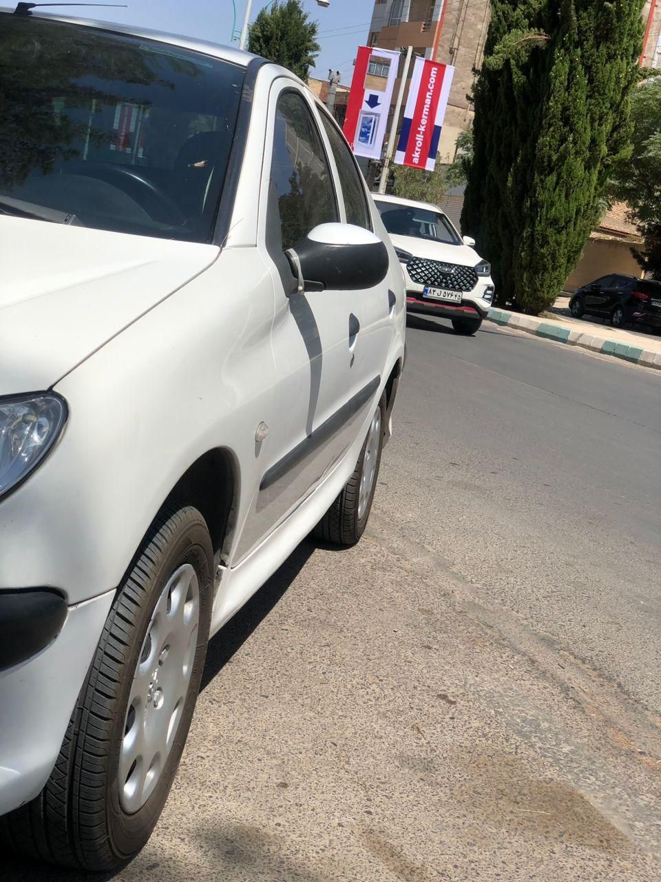 پژو ۲۰۶ صندوق دار v8 - 1389
