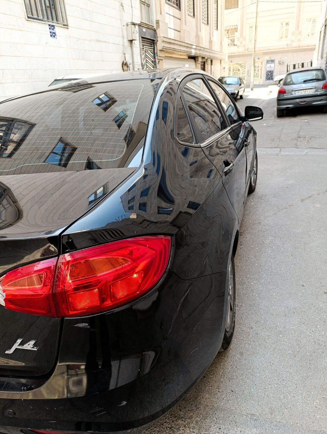 جک J4 اتوماتیک ساده - 1401