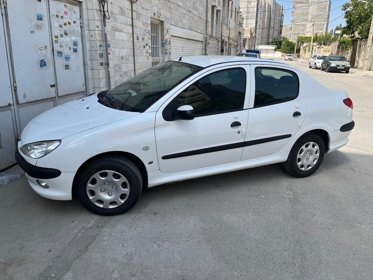 پژو ۲۰۶ صندوق دار v8 - 1394