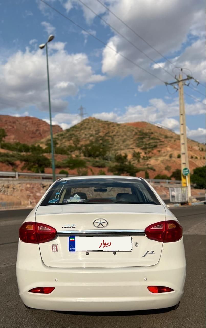 جک J4 اتوماتیک ساده - 1397