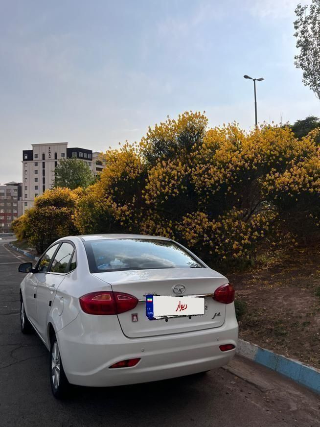 جک J4 اتوماتیک ساده - 1397