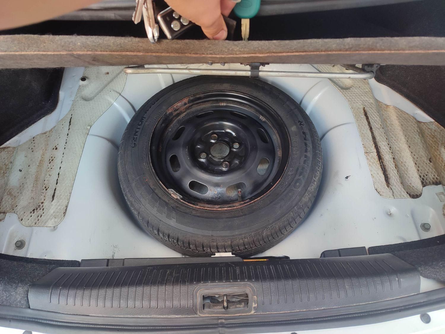 کیا ریو صندوقدار نیمه فول UB - 1389
