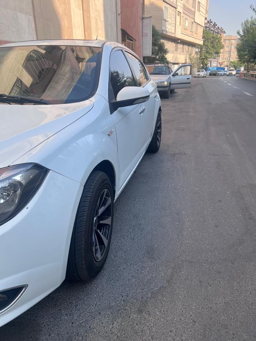 خودرو برلیانس، H320 آگهی ann_19593086