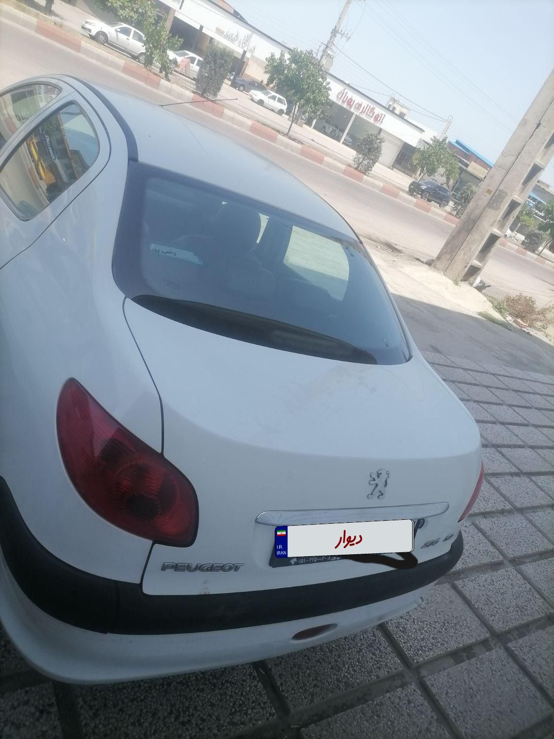 پژو ۲۰۶ صندوق دار v8 - 1394