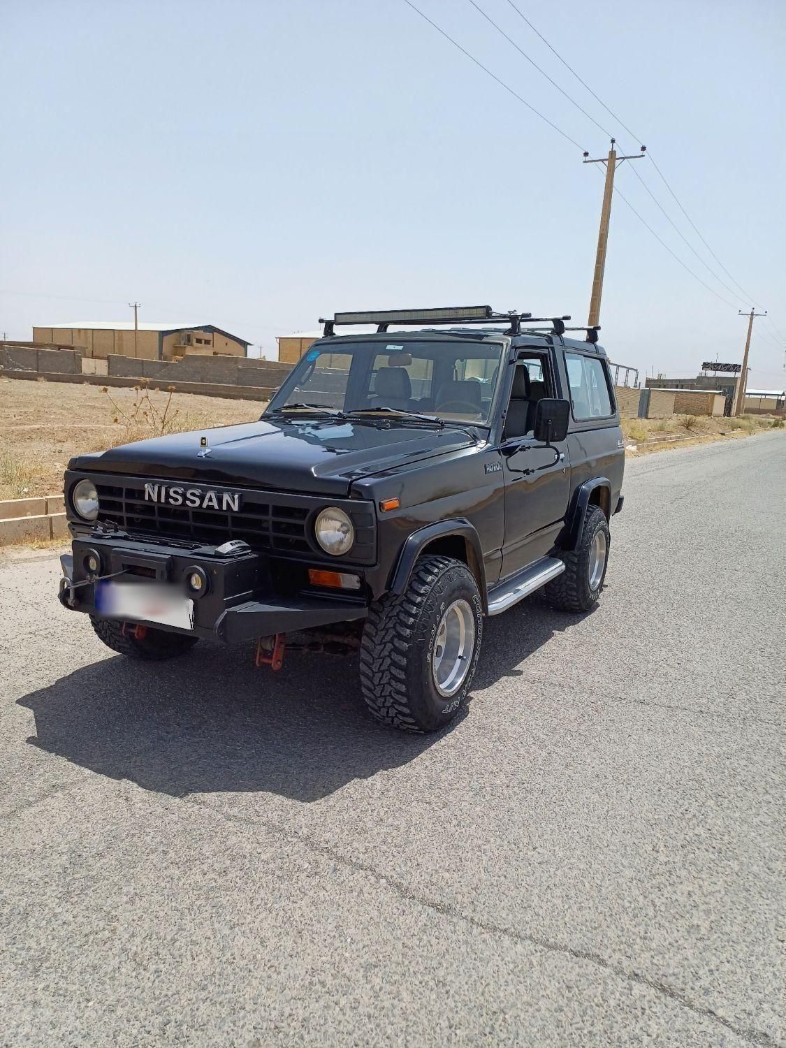 نیسان پاترول دو درب دنده‌ای - 1998