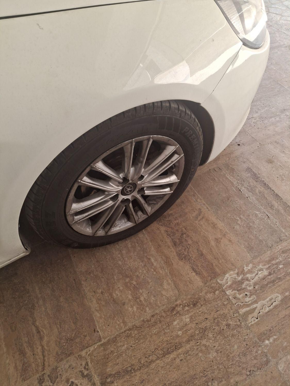 جک J5 اتوماتیک - 1393