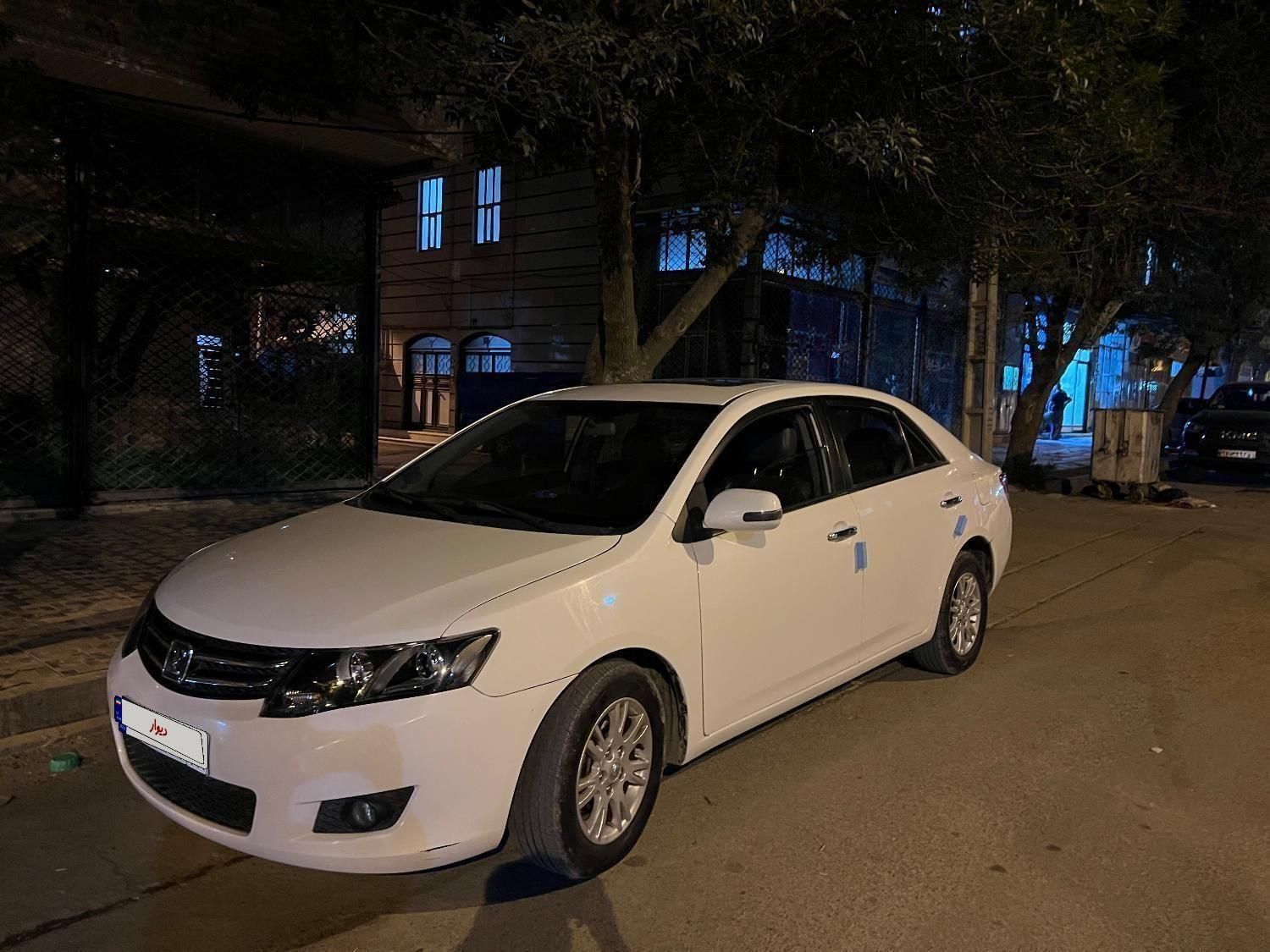 زوتی Z300 اتوماتیک - 2014