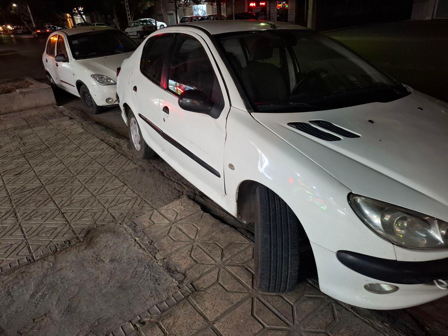 پژو ۲۰۶ صندوق دار v8 - 1390