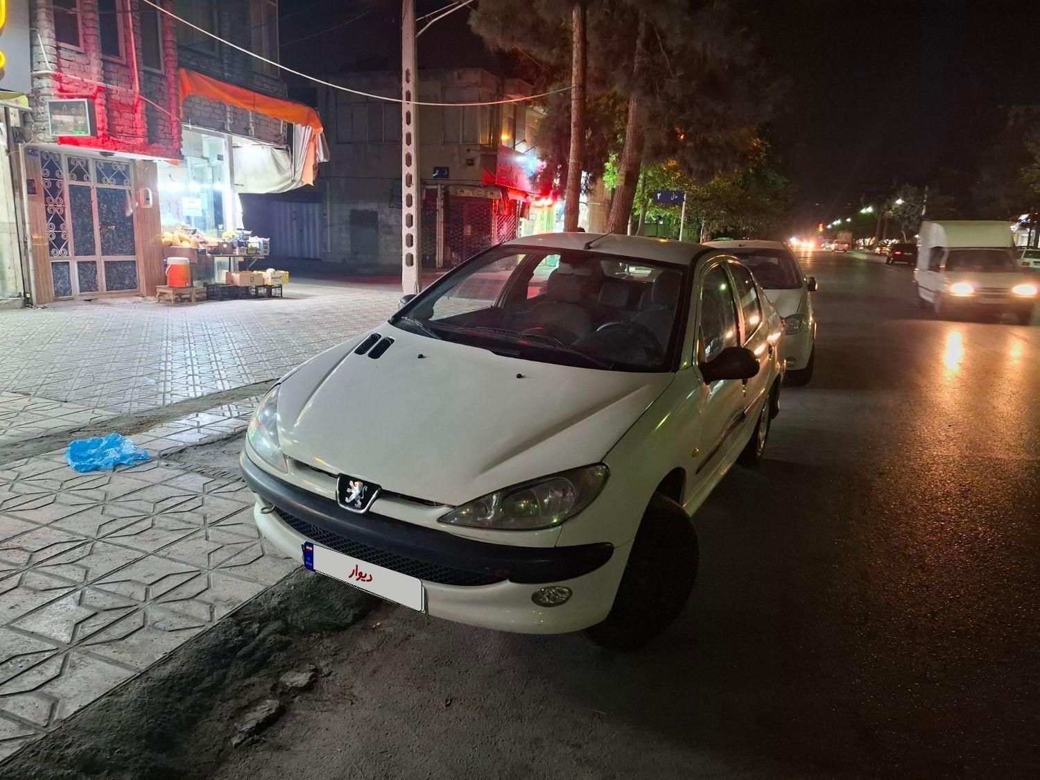 پژو ۲۰۶ صندوق دار v8 - 1390