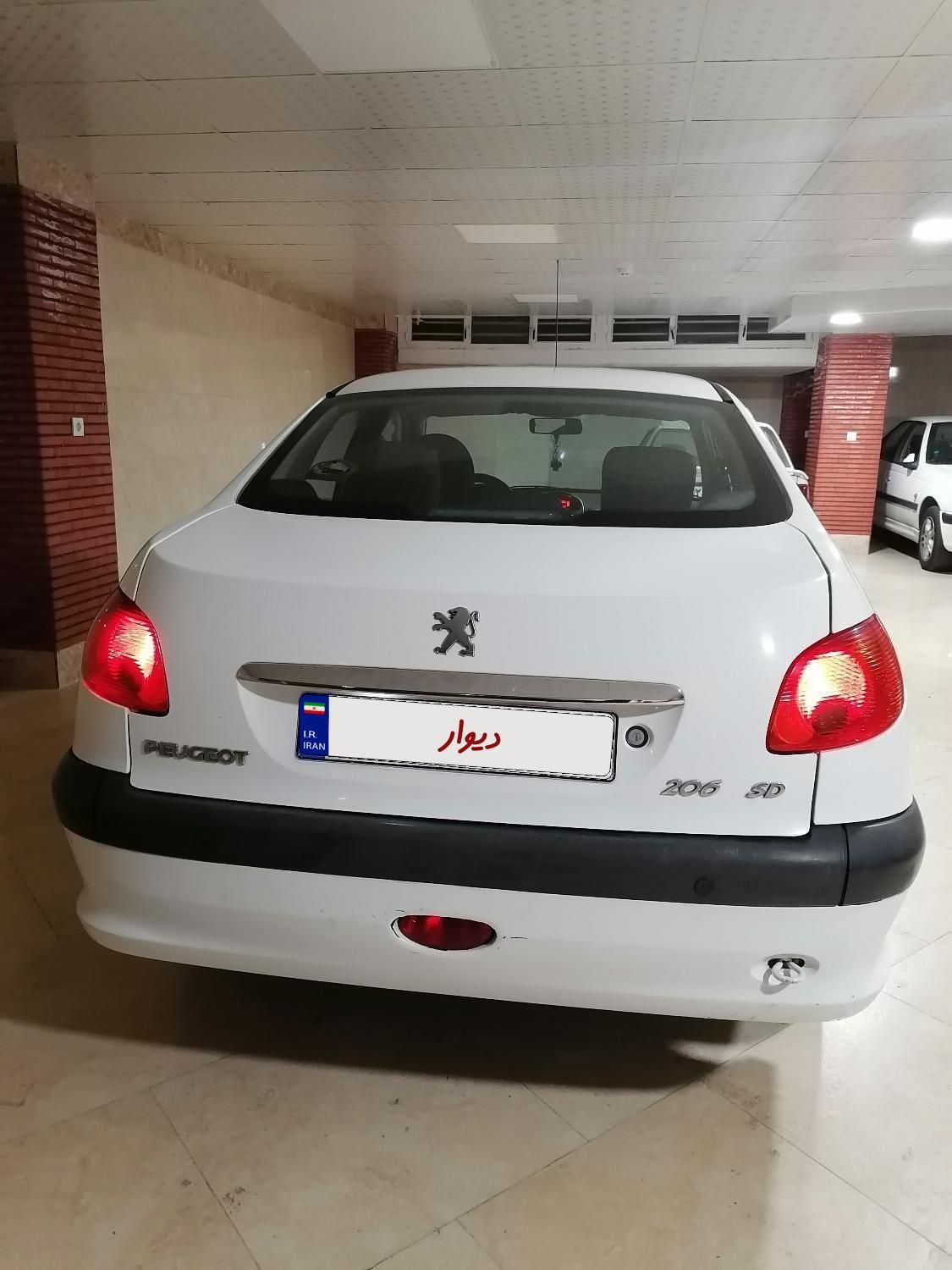 پژو ۲۰۶ صندوق دار v8 - 1394