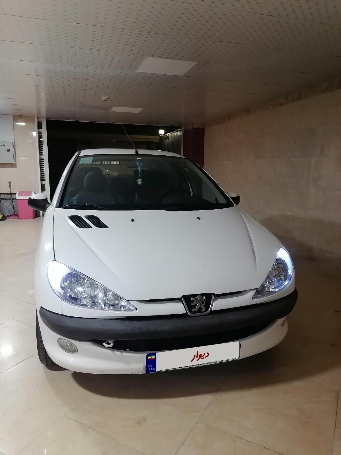 پژو ۲۰۶ صندوق دار v8 - 1394