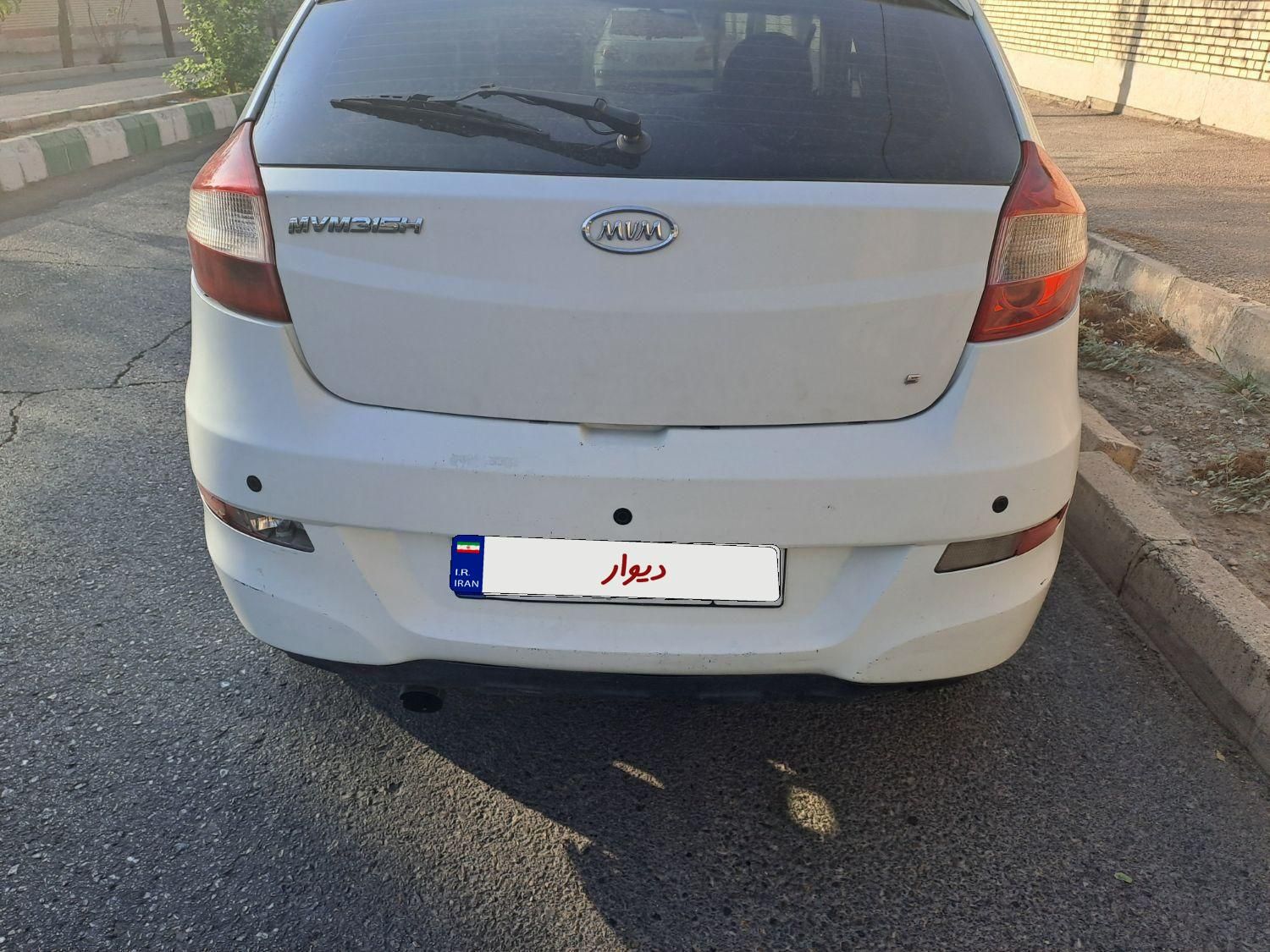 ام وی ام 315 هاچ بک ساده دنده ای - 1391