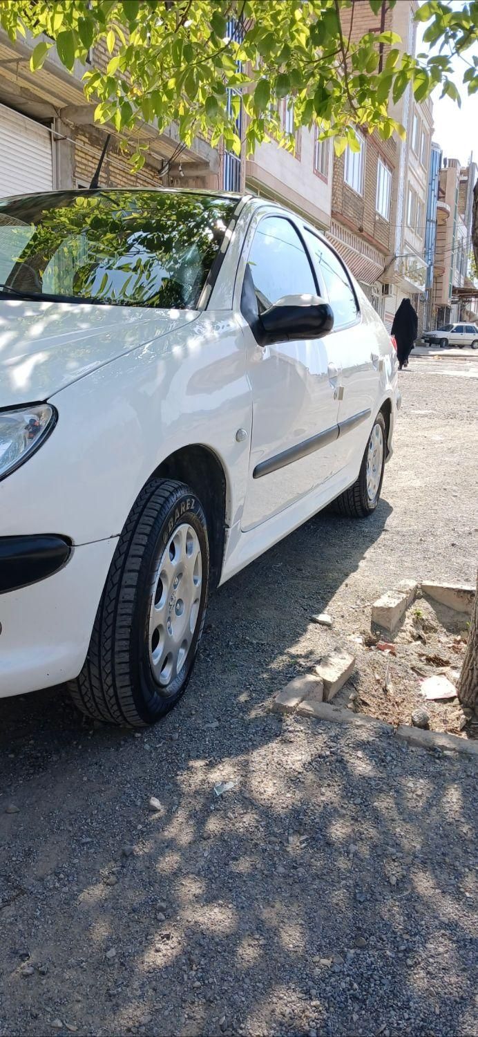 پژو ۲۰۶ صندوق دار v8 - 1395