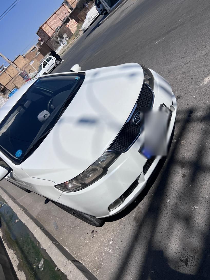 کیا سراتو 2.0 لیتر اتوماتیک GT لاین - 2010