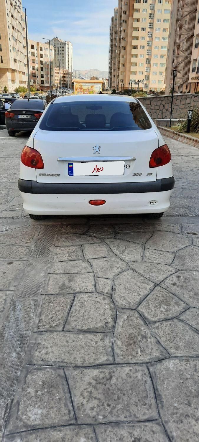 پژو ۲۰۶ صندوق دار v8 - 1399