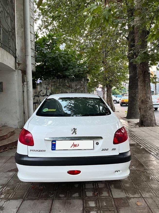 پژو ۲۰۶ صندوق دار v8 - 1399