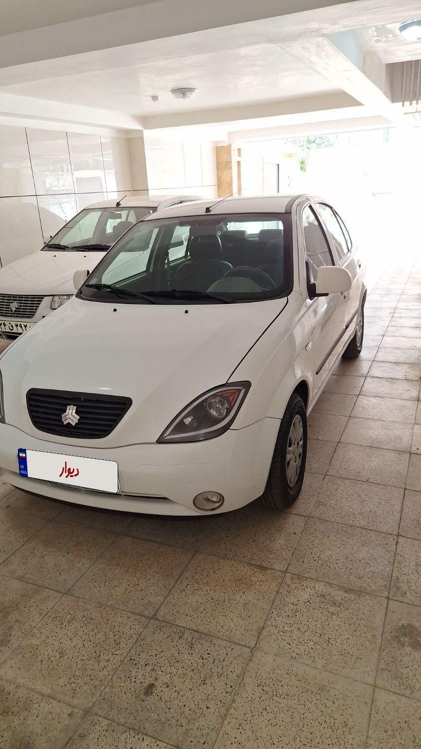 تیبا صندوق دار SX - 1401