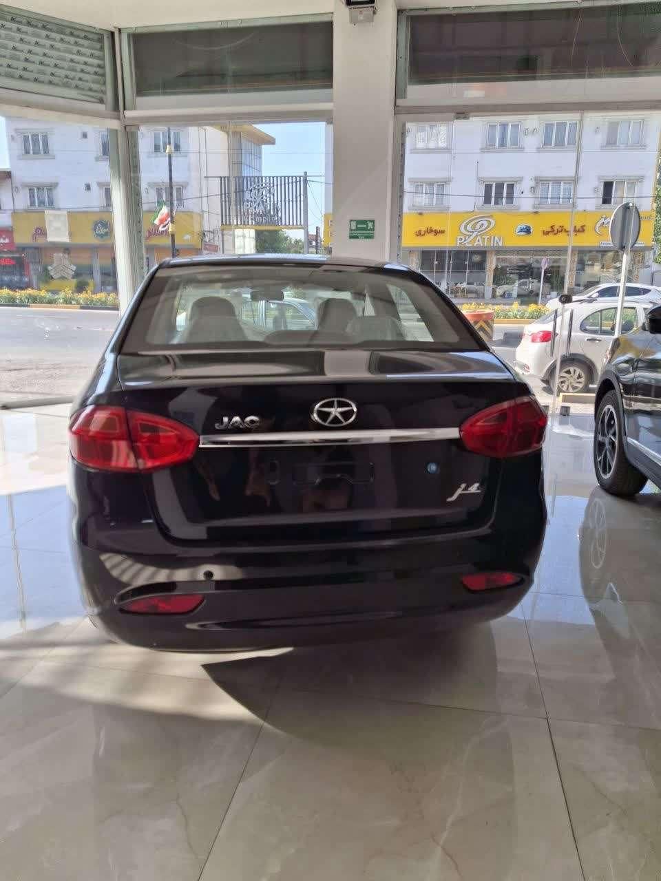 جک J4 اتوماتیک ساده - 1404