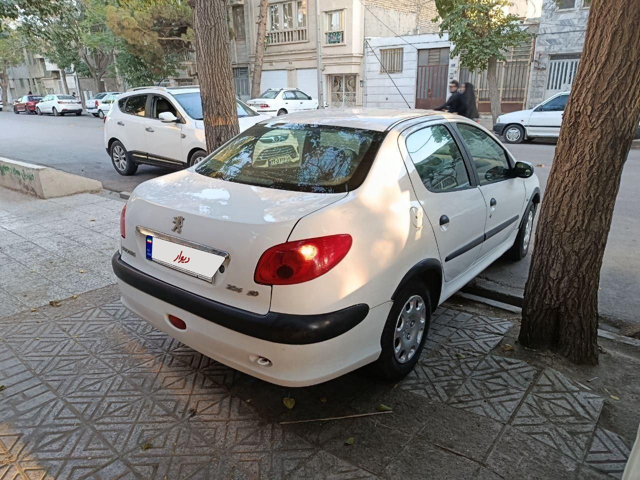 پژو 206 تیپ 5 - 1390