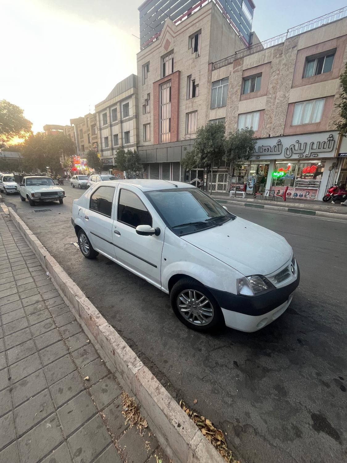 خودرو رنو، تندر 90 آگهی ann_19594497